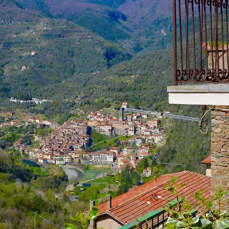 Castelvittorio *